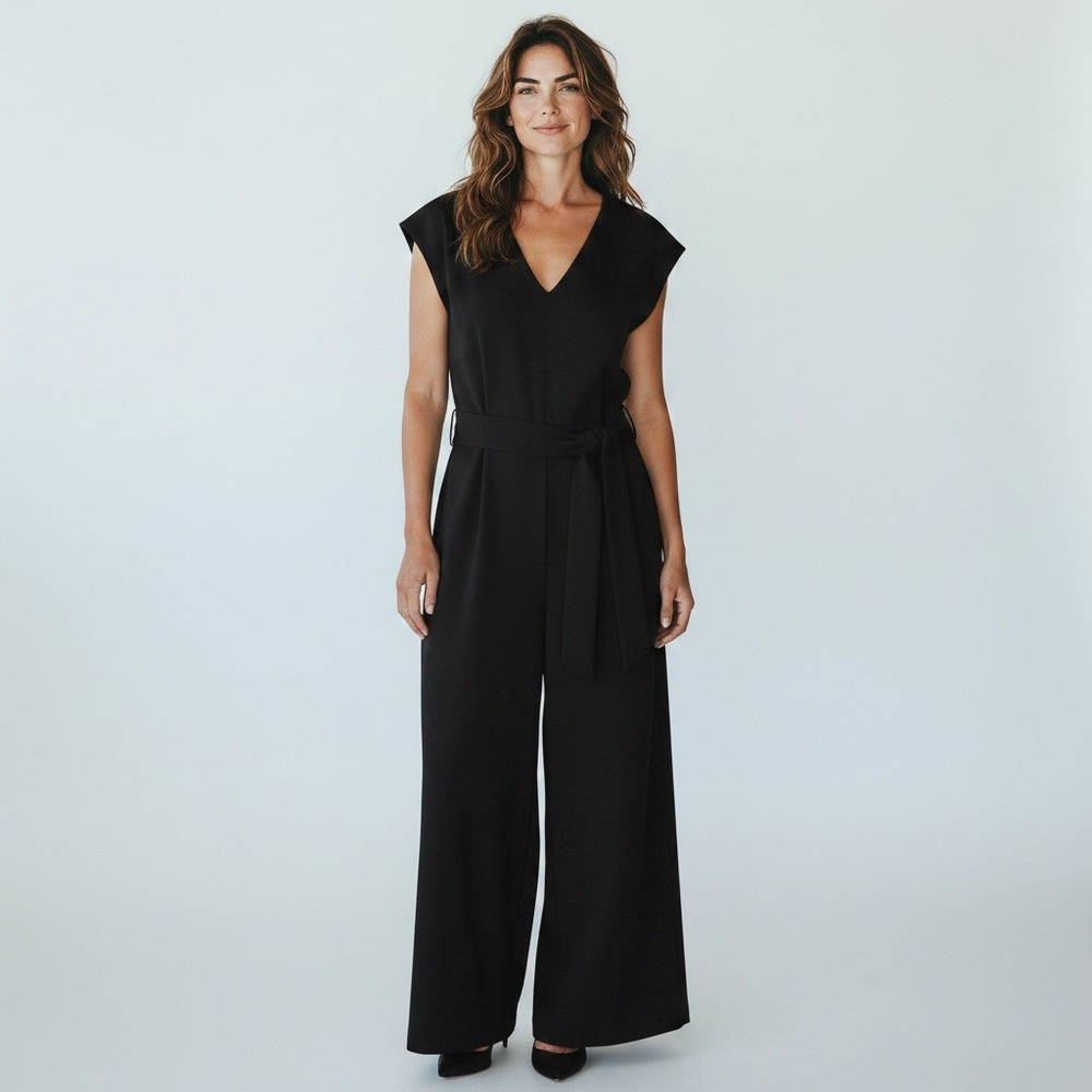 Evereve by Anthropologie Black V-Neck Belted Cropped Wide Leg Jumpsuit XS